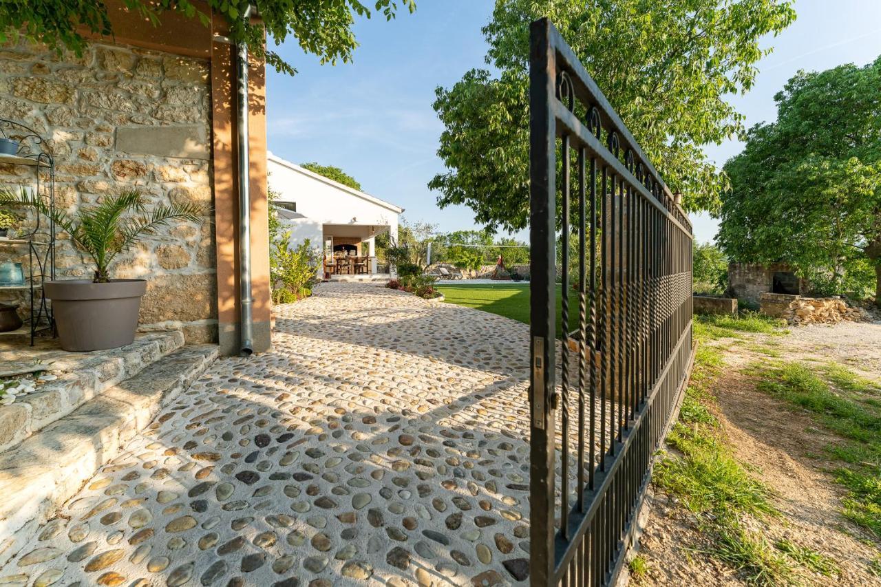 Holiday Home - Villa Thorak Anic Екстер'єр фото