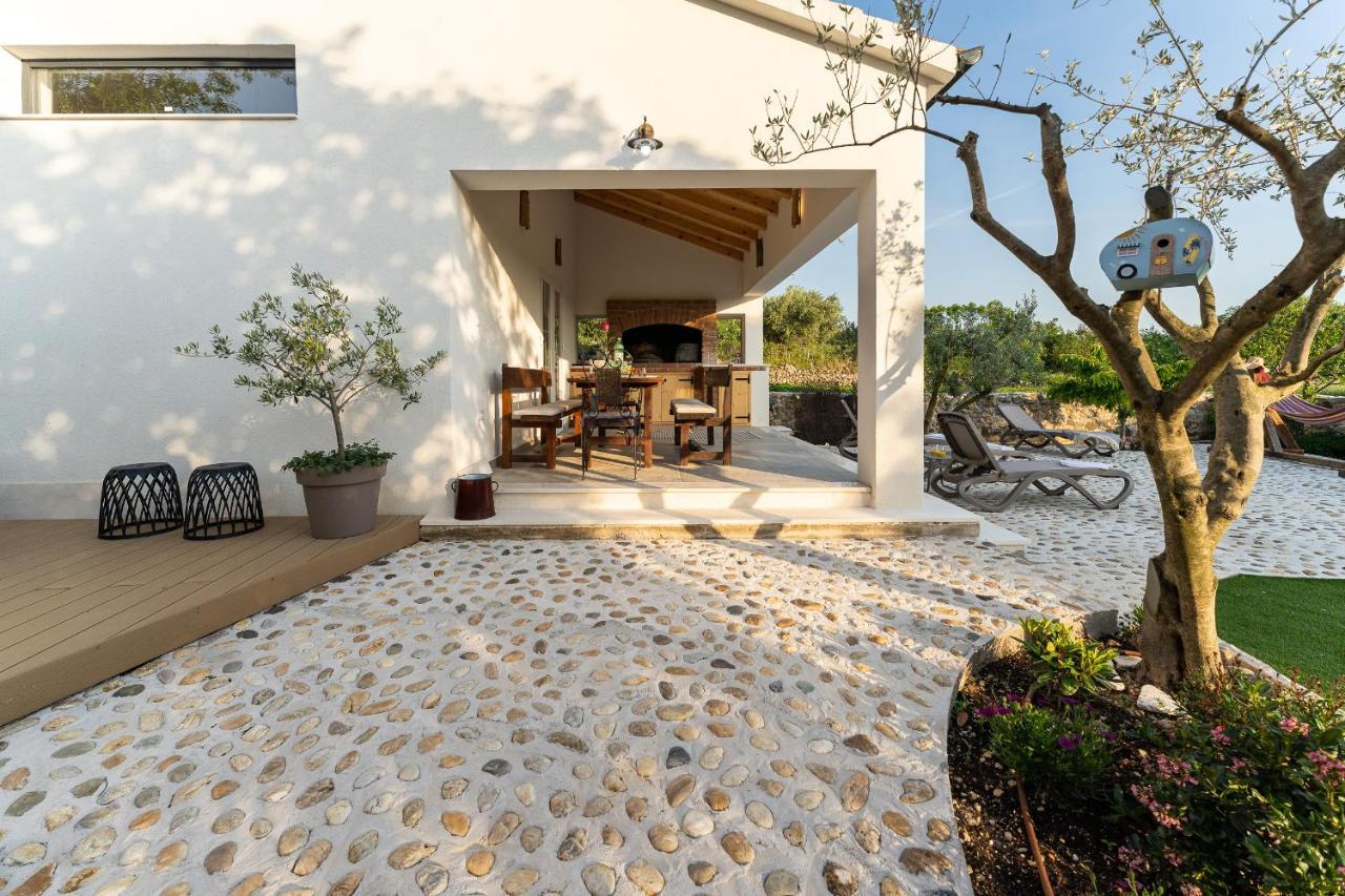 Holiday Home - Villa Thorak Anic Екстер'єр фото