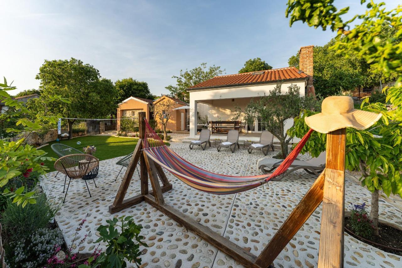 Holiday Home - Villa Thorak Anic Екстер'єр фото