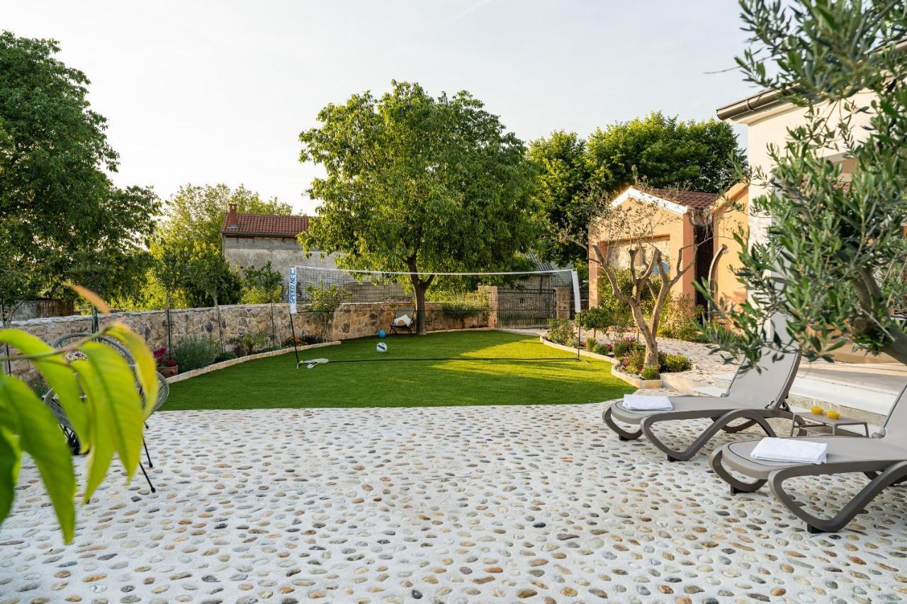 Holiday Home - Villa Thorak Anic Екстер'єр фото