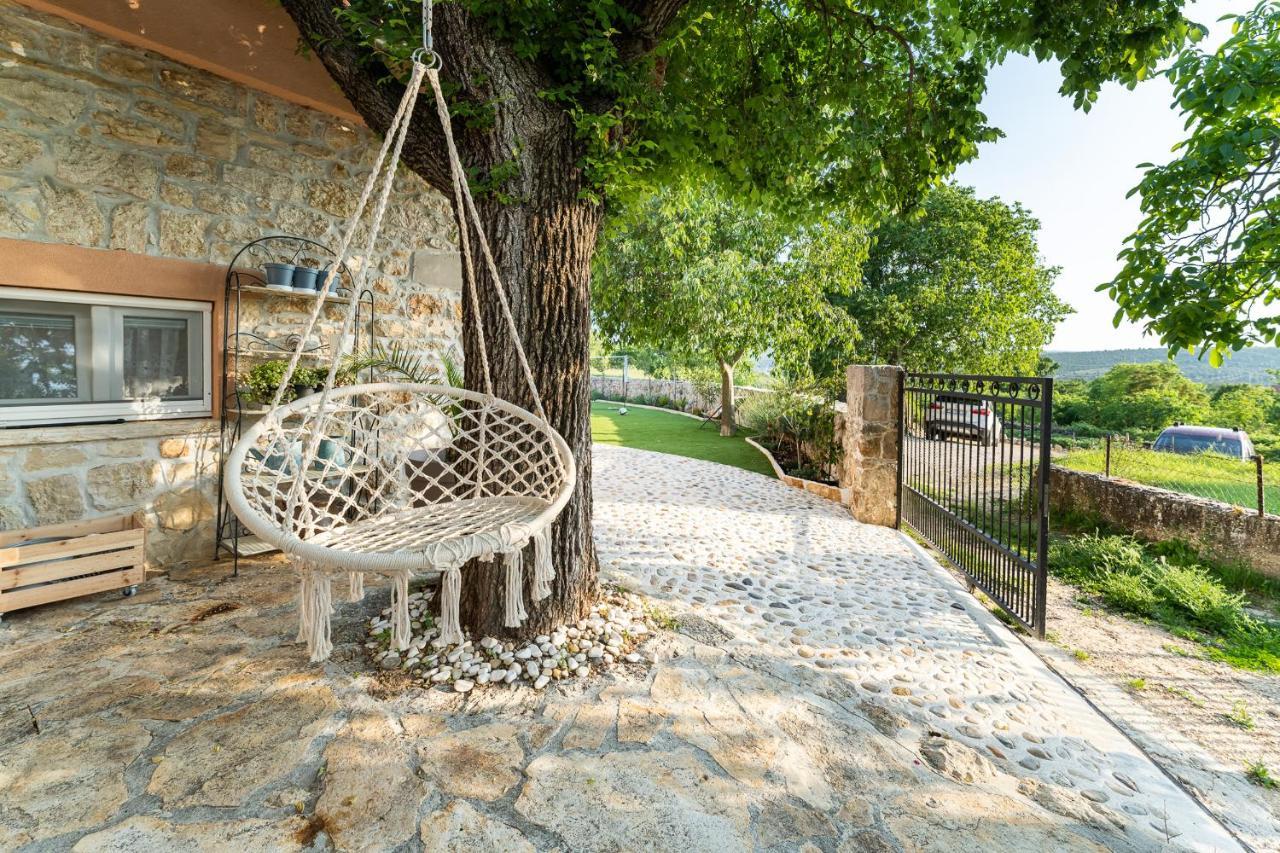 Holiday Home - Villa Thorak Anic Екстер'єр фото